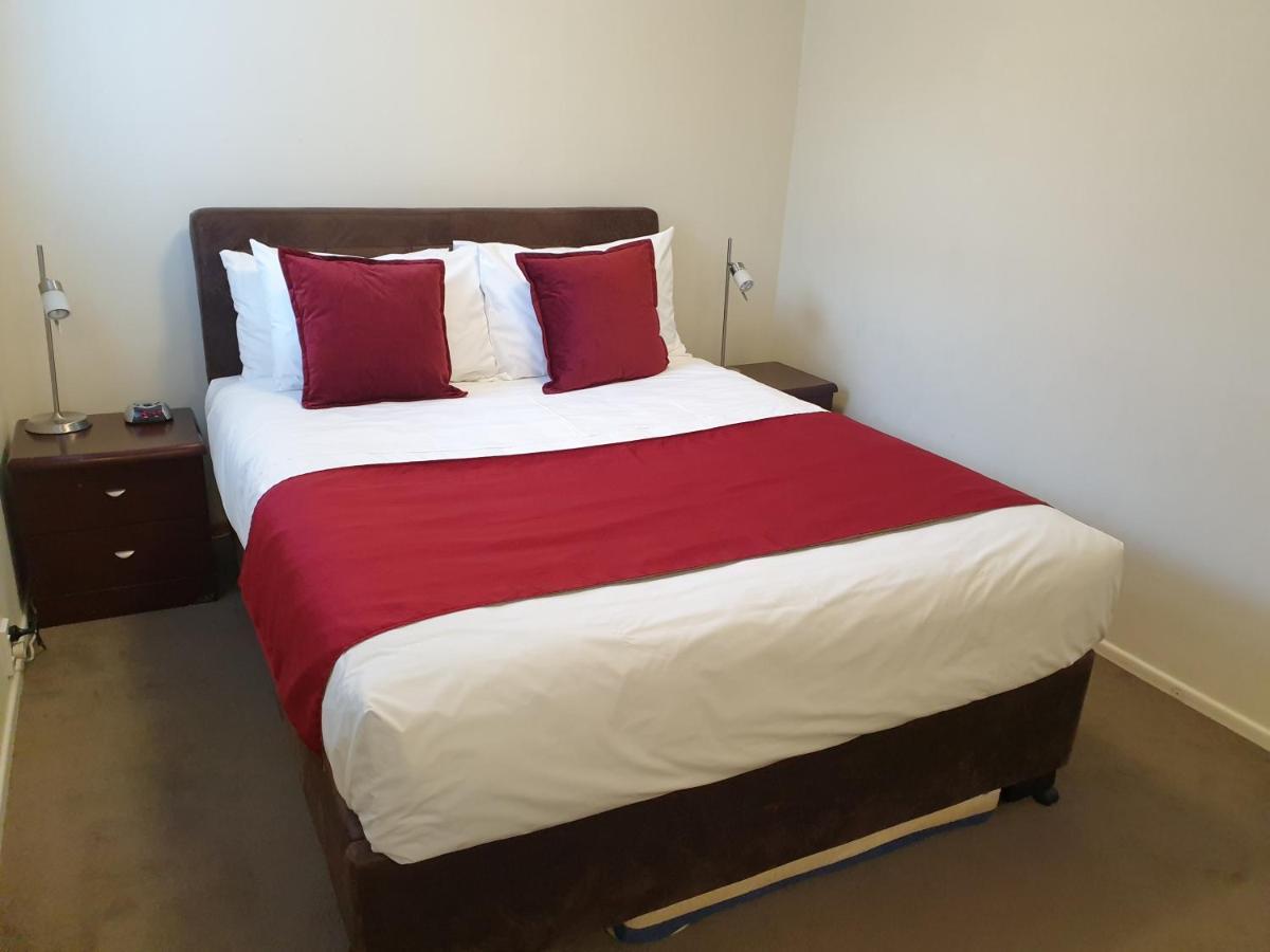 At Eden Park Motel Auckland Bagian luar foto
