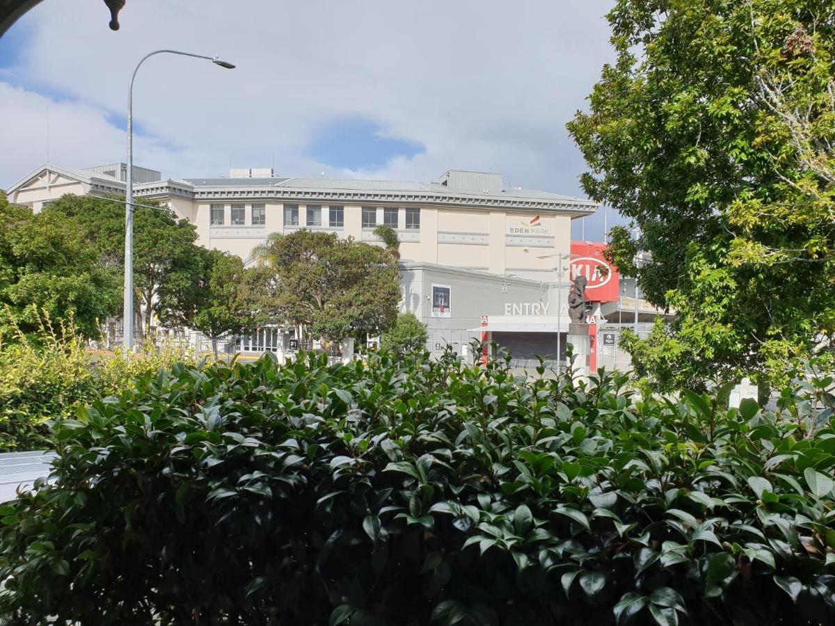 At Eden Park Motel Auckland Bagian luar foto